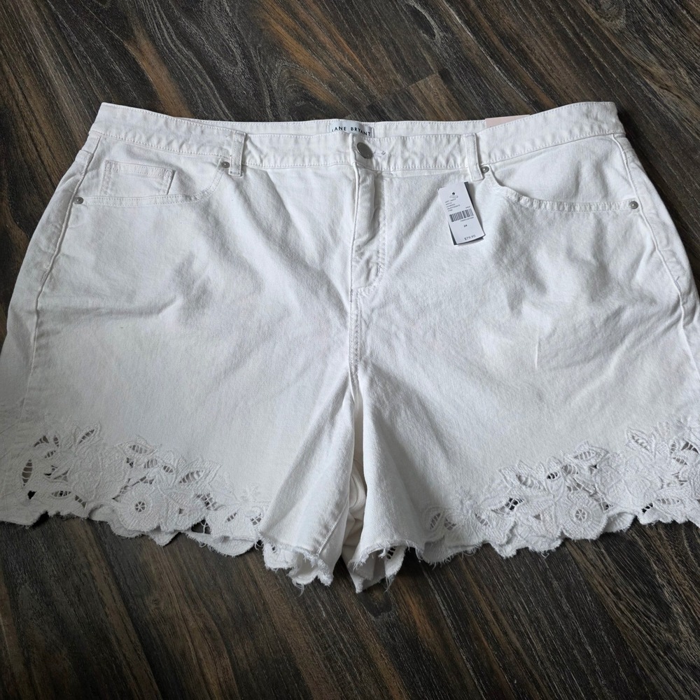 Lane Bryant White Denim Lace Trim Cutoff Shorts‎ Women's Size 24 New With Tags